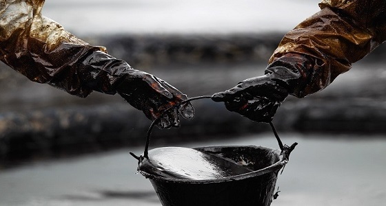النفط يتعافى من خسائره وسط الالتزام القياسي باتفاق &#8221; أوبك &#8220;