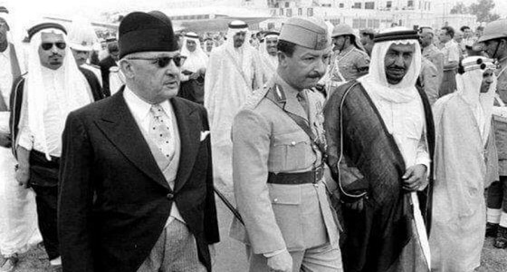 صورة نادرة للملك سعود أثناء زيارته لبغداد عام 1957 م
