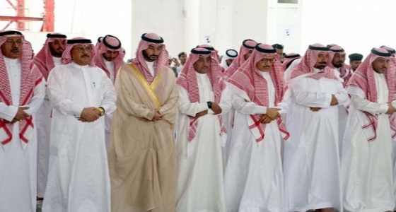 أداء صلاة الميت على الأمير خالد بن عبدالله بن عبدالعزيز بالمسجد الحرام