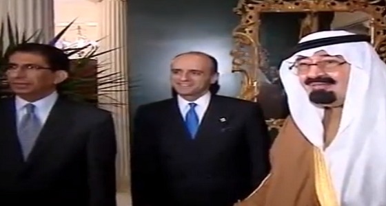 فيديو يرصد لحظة إبلاغ الملك عبدالله للمبتعثين بمكافأة شهرية