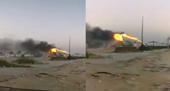 بالفيديو.. اندلاع حريق بقارب وشرطة ينبع تطيح بالفاعل