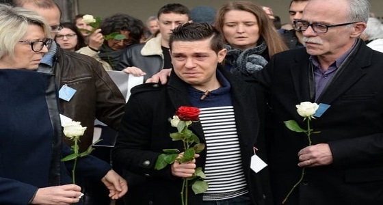 بعد حزنه على وفاة زوجته وتنظيمه لسباقات خيرية باسمها يتضح أنه القاتل