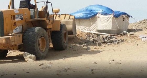 بالصور.. أمانة جدة تزيل 645 خيمة عشوائية وتصادر 150 بسطة