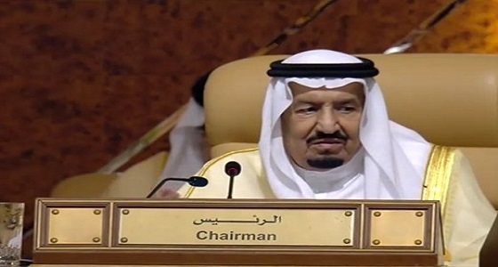 خادم الحرمين يفتتح القمة العربية بالقضية الفلسطينية.. ويدين إرهاب إيران