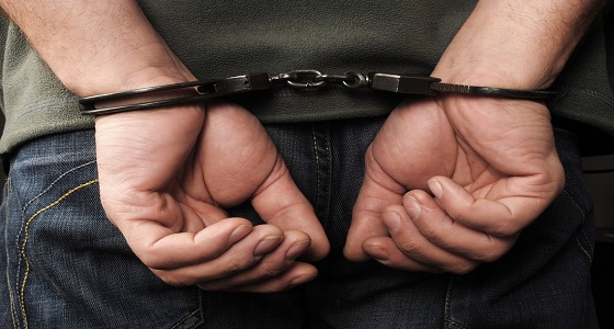 تسريب فيديوهات لمسئول جامعي يمارس علاقات حميمية مع طالبات