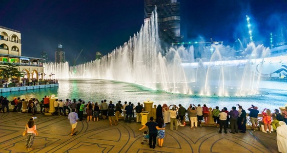 قريبا.. استرداد السياح الأجانب لضريبة القيمة المضافة في الإمارات