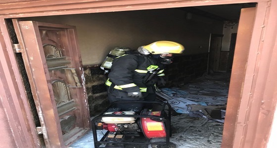 ” مدني الجموم ” يخمد حريقًا اندلع بمنزل شعبي