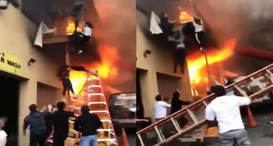 فيديو مروع لأطفال يقفزون من الشرفة للهروب من حريق ضخم