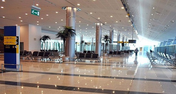 صور على &#8221; سناب شات &#8221; تكشف متحرشا في مطار حائل