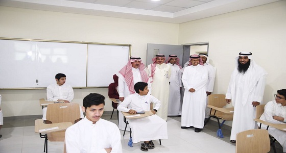 مدير عام تعليم الرياض يتفقد مدارس PISA ويشيد بالجهود المبذولة