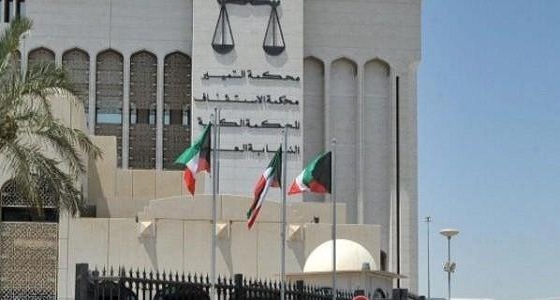 السجن 7 سنوات لمواطن خطف أبناء طليقته الكويتية