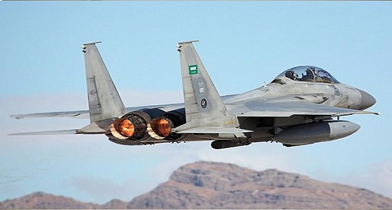 طائرات التحالف العربي تقصف معاقل للحوثيين قرب حدود السعودية