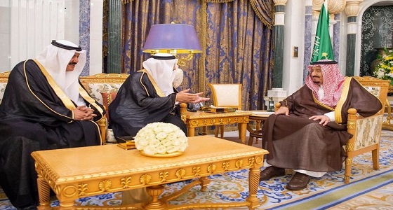 خادم الحرمين يستقبل رئيس مجلس أمناء مركز الملك عبد العزيز للحوار الوطني