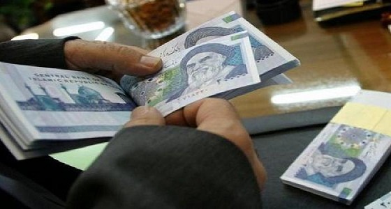 إيران تعدم تجار العملة الصعبة بعد تدهور الاقتصاد