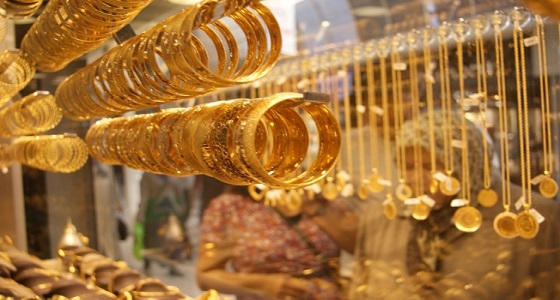أسعار الذهب تسجل ارتفاعًا طفيفًا