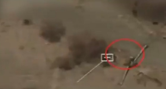 شاهد.. مقاتلات التحالف تستهدف تجمعات الحوثيين قرب الحدود