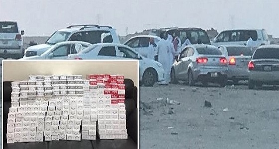 أمن الكويت يطيح بـ 18 شابا يهربون السجائر عبر منفذ سعودي