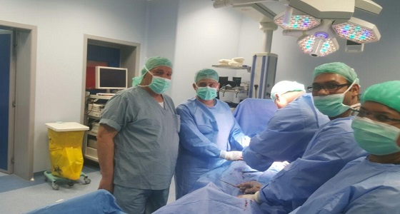 فريق طبي ينجح في تركيب جهاز تعويض حالات الضعف والعجز الجنسي