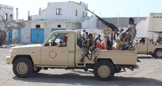 مقاتلات التحالف العربي تدمر مخزن أسلحة للحوثيين بمفرق المخا