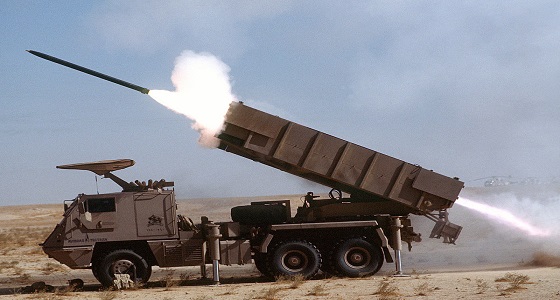 راجمات الصواريخ السعودية تدمر أهدافًا للحوثيين قبالة جازان