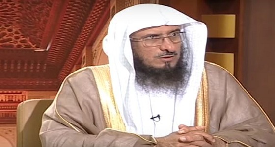 بالفيديو.. سليمان الماجد يفجر مفاجأة: يجوز للمخطوبة استعراض صورها أمام خطيبها