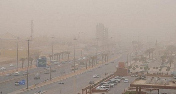 رياح نشطة مثيرة للأتربة على الرياض