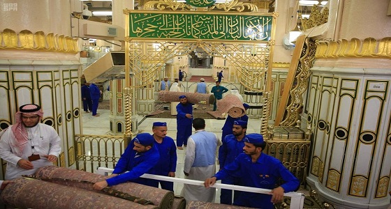 بالصور.. رئاسة المسجد النبوي تهيئ الروضة الشريفة لاستقبال رمضان