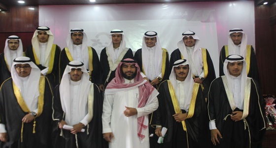 بالصور.. مدير تعليم الطائف يرعى الحفل الختامي بمكتب تعليم حداد 