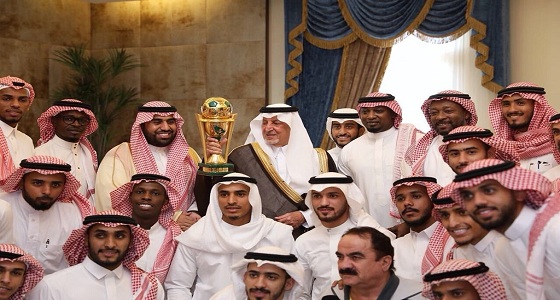 بعد تتويجهم بكأس الملك.. أمير مكة يستقبل لاعبي الاتحاد