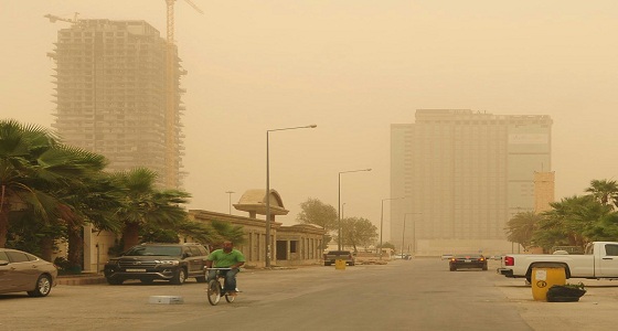 تحذيرات لمواطني &#8221; الرياض والمدينة &#8221; بتهدئة السرعة حتى انتهاء الغبار