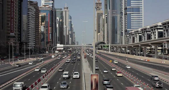 500 درهم غرامة للمركبات التي تركن عشوائيا أمام المساجد في الإمارات