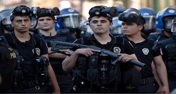 الشرطة التركية تعتقل 65 شخصا من القوات الجوية
