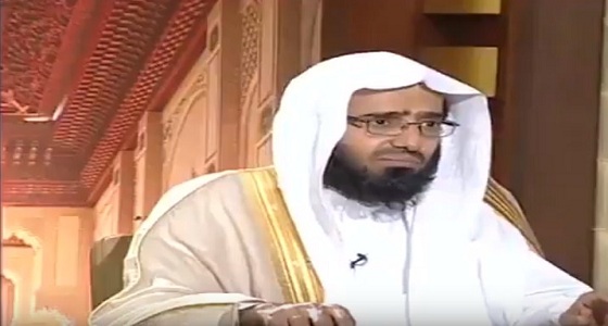 بالفيديو.. الشيخ الفوزان يجوز الصلاة في الفنادق المجاورة للحرم