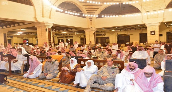 وكيل إمارة الرياض للشؤون الأمنية المكلف يؤدي صلاة الميت على الشهيد الوابل