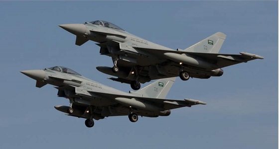 مقاتلات التحالف العربي تدمر12 مركبة عسكرية للحوثيين بالساحل الغربي