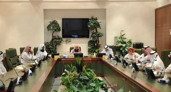 ” بلدي الرياض ” يعقد لقاء مع مدير عام مصنع أسمنت اليمامة