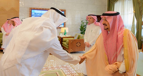 بالصور.. أمير الرياض يستقبل منسوبي الإمارة