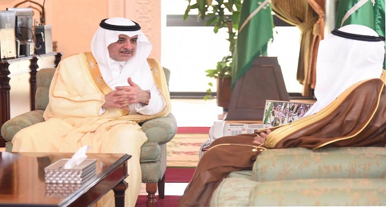 امير تبوك يلتقي المهندس فارس الشفق بمناسبة تكليفه أمينا للمنطقة