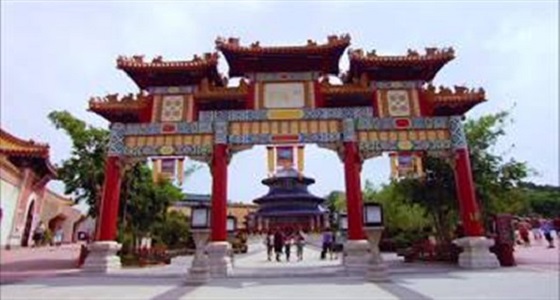 بالفيديو.. امرأة تزور 12 حديقة ديزني حول العالم في 75 ساعة فقط