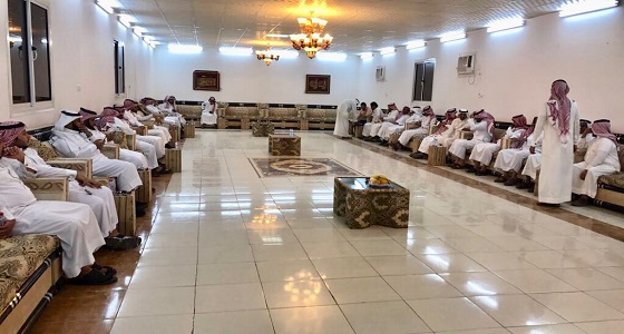 مستشفى الولادة والأطفال بتبوك يقيم مأدبة سحور لموظفيه