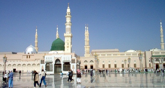 رئاسة شؤون المسجد النبوي تنفذ برنامج &#8221; تطييب &#8221; عند استقبال زواره