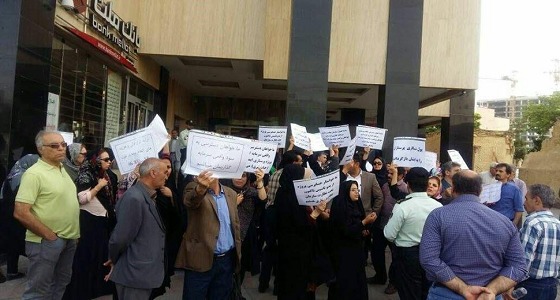 بالفيديو والصور.. المعلمون يتظاهرون في إيران.. وحملة اعتقال عشوائي