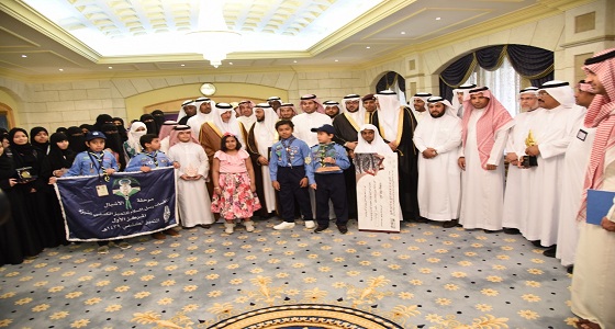 مستشار خادم الحرمين بمكة يستقبل 48 متميزا ومتميزة بتعليم المنطقة