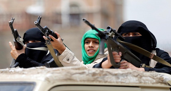 استمرارا لسياسة القمع..الحوثيون يزجون بالفتيات اليتيمات في جبهات القتال
