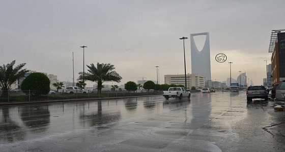 تنبيه متقدم بأمطار مصحوبة ببرد على الرياض