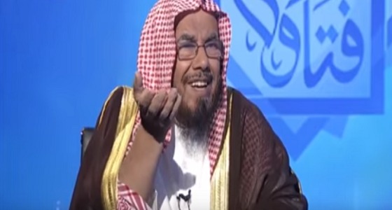 بالفيديو.. المطلق يجيز الذهاب للصلاة في مسجد بعينه للاستماع إلى قاريء حسن الصوت