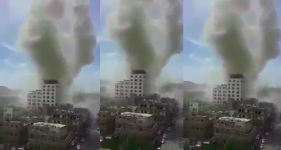 بالفيديو.. طائرات التحالف تقصف مقر الرئاسة في صنعاء