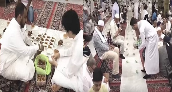 بالفيديو.. أسر تواظب على إفطار زائري المسجد النبوي منذ 20 عاما
