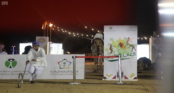 هيئة الرياضة تستقبل زوارها في فعاليات سوق عكاظ التاريخي بـ 22 لعبة قديمة وقافلة للـهجن