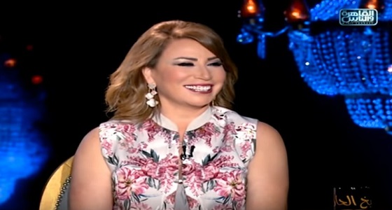 بالفيديو.. مخرجة شهيرة تكشف حقيقة فبركة برامج رامز جلال للمقالب